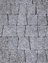 Granit duży gładki