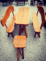 Stół + 2 ławki + 2 krzesła (dąb)