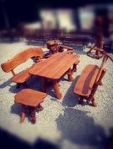 Stół + 2 ławki + 2 krzesła (dąb)